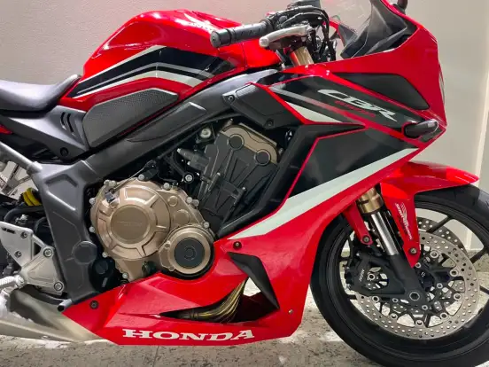 HONDA-CBR 650R ABS-2022