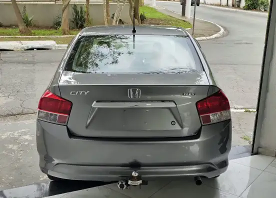 HONDA-CITY-2010