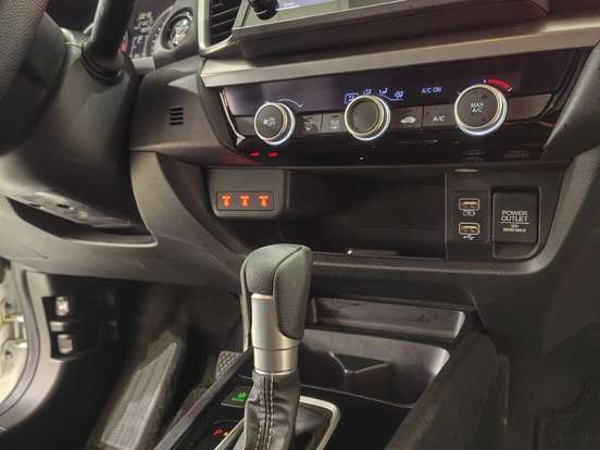 HONDA-CITY-1.5 i-VTEC FLEX HATCH LX CVT HONDA-CITY-2024