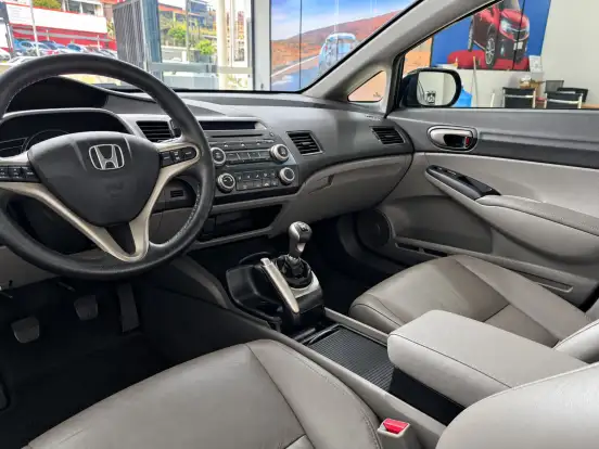 HONDA-CIVIC-2010