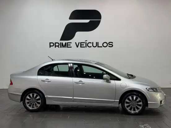 HONDA-CIVIC-2010