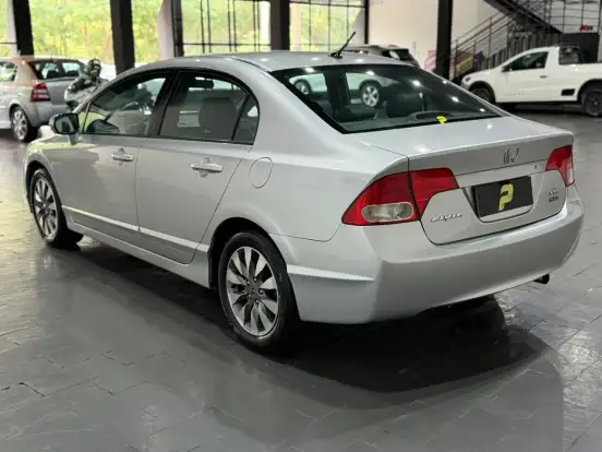 HONDA-CIVIC-2010