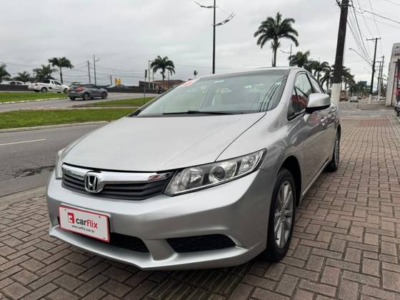 HONDA CIVIC 1.8 LXS 16V FLEX 4P AUTOMÁTICO