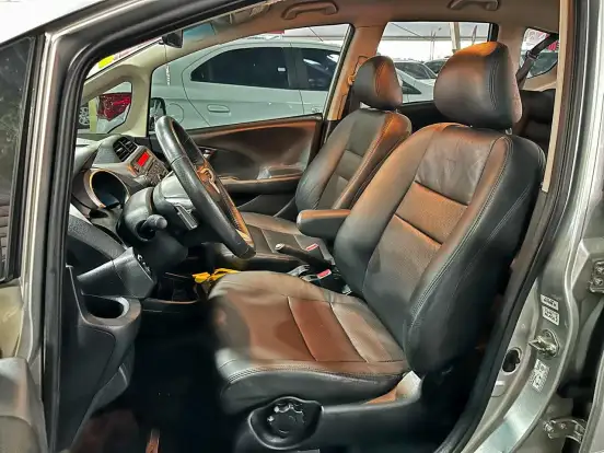 HONDA-FIT-2012