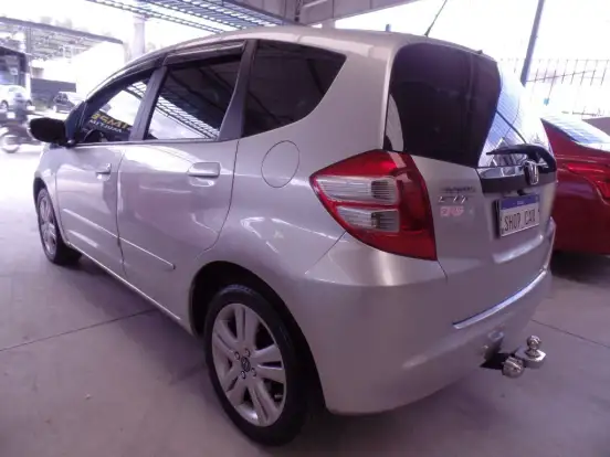 HONDA-FIT-2009