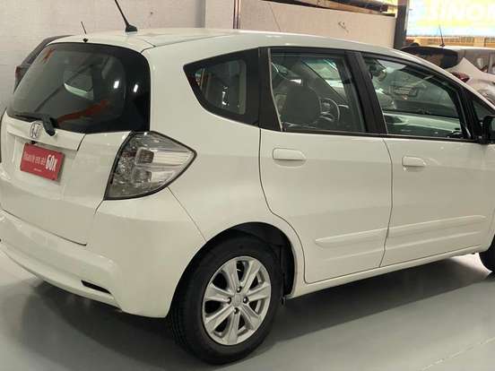 HONDA-FIT-2014