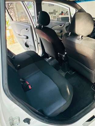 HONDA-FIT-2011