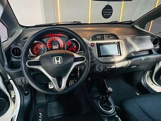 HONDA-FIT-2011