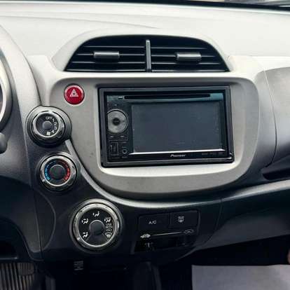 HONDA-FIT-2010