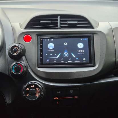HONDA-FIT-2010