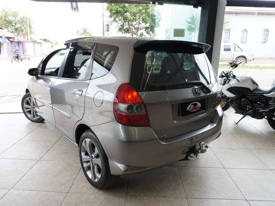 HONDA-FIT-2006