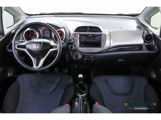 HONDA-FIT-2011