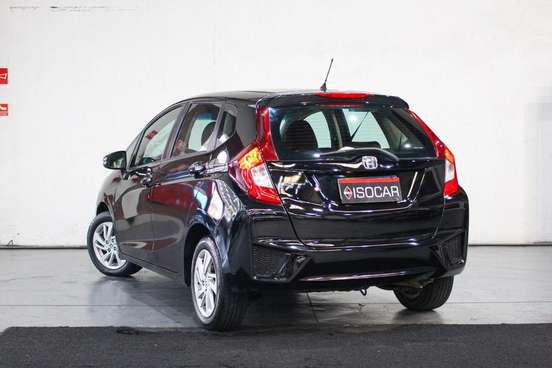 HONDA-FIT-2015