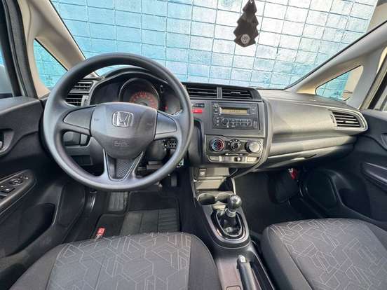 HONDA-FIT-2015