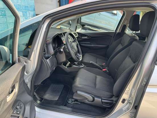 HONDA-FIT-2015