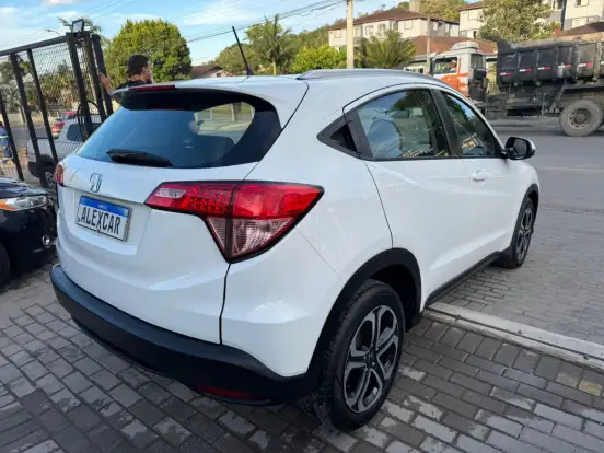 HONDA-HR-V-2015