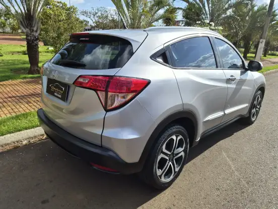 HONDA-HR-V-2016