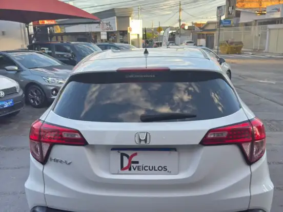 HONDA-HR-V-1.8 16V FLEX LX 4P AUTOMÁTICO HONDA-HR-V-2017