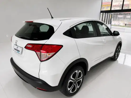 HONDA-HR-V-1.8 16V FLEX LX 4P AUTOMÁTICO HONDA-HR-V-2017