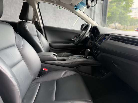 HONDA-HR-V-1.8 16V FLEX TOURING 4P AUTOMÁTICO HONDA-HR-V-2018