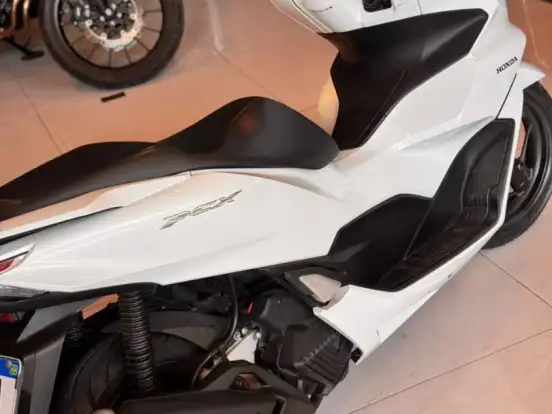 HONDA-PCX DLX HONDA-PCX DLX-2023