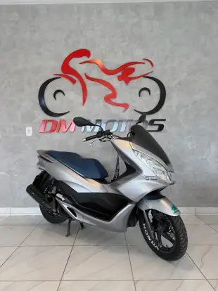 HONDA-PCX-2017