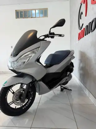 HONDA-PCX-2017