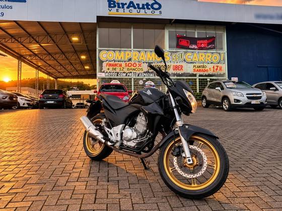 HONDA CB 300R 