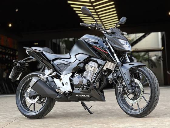 HONDA CB 300F TWISTER CBS 