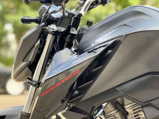HONDA-CB 300F TWISTER CBS-2024