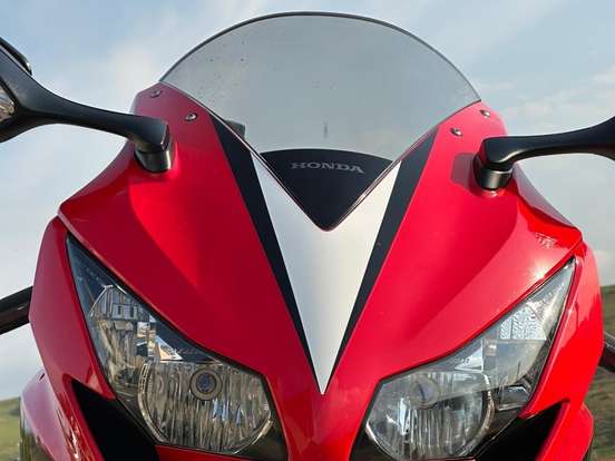 HONDA-CBR 1000RR FIREBLADE HONDA-CBR 1000RR FIREBLADE-2012