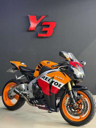 HONDA-CBR 1000RR FIREBLADE-2010