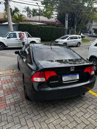 HONDA-CIVIC-2010