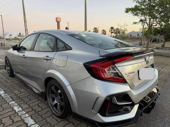 HONDA-CIVIC-2021