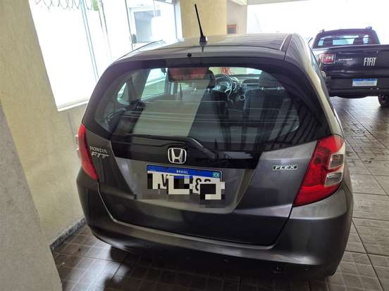 HONDA-FIT-2010