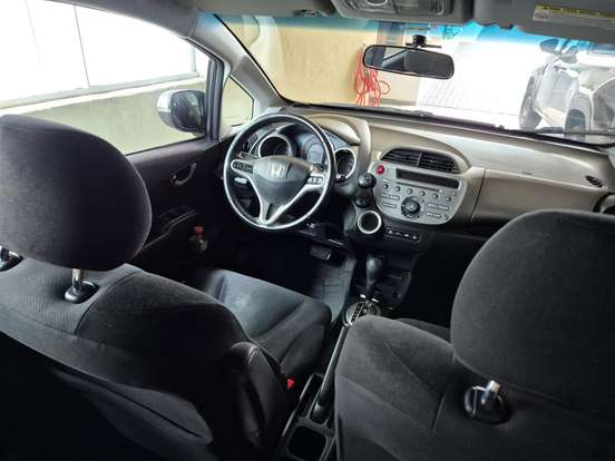 HONDA-FIT-2010