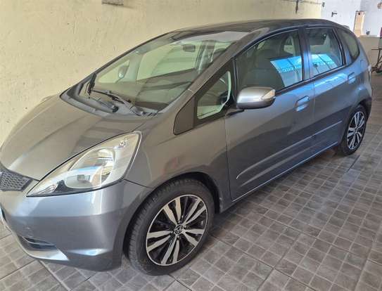 HONDA-FIT-2010