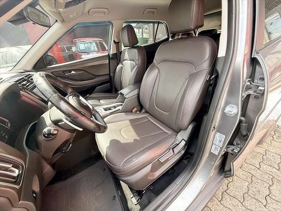 HYUNDAI-CRETA-2023