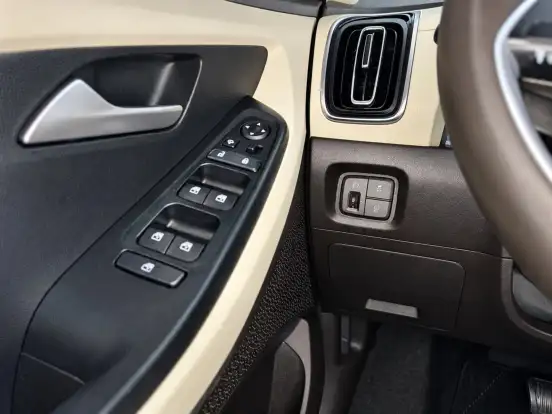 HYUNDAI-CRETA-2023