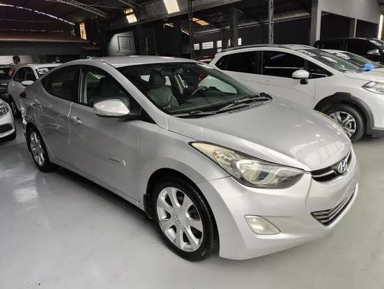 HYUNDAI-ELANTRA-2012