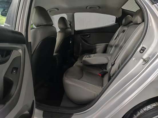 HYUNDAI-ELANTRA-1.8 GLS 16V GASOLINA 4P AUTOMÁTICO HYUNDAI-ELANTRA-2012