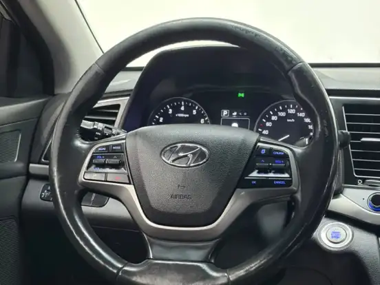 HYUNDAI-ELANTRA-2.0 16V FLEX 4P AUTOMÁTICO HYUNDAI-ELANTRA-2016