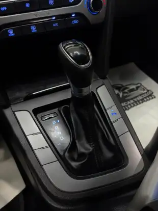 HYUNDAI-ELANTRA-2016