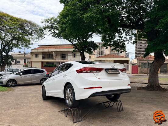HYUNDAI-ELANTRA-2017