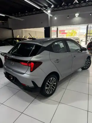 HYUNDAI-HB20-2022