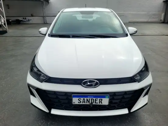 HYUNDAI-HB20-2023