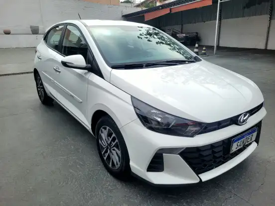HYUNDAI-HB20-2023