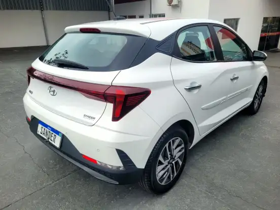 HYUNDAI-HB20-2023