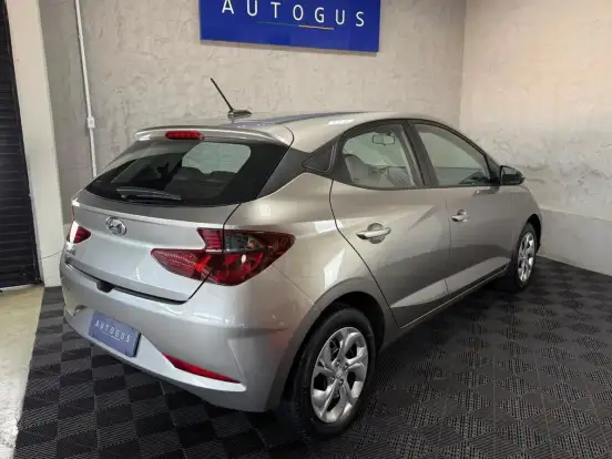 HYUNDAI-HB20-2022