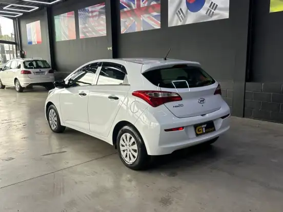 HYUNDAI-HB20-1.0 COMFORT 12V FLEX 4P MANUAL HYUNDAI-HB20-2017